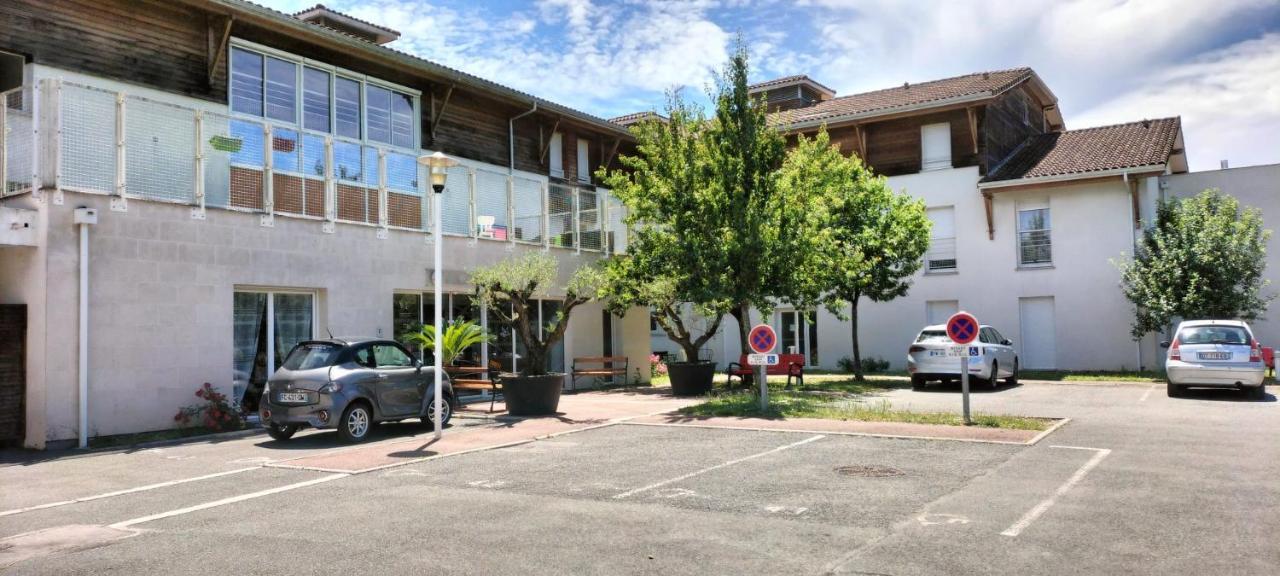 Villa Rose De Mons - Residence Services Senior La Brede Dış mekan fotoğraf